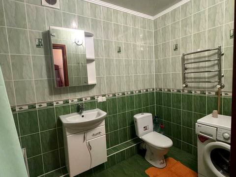 квартира за адресою Зодчих, 10