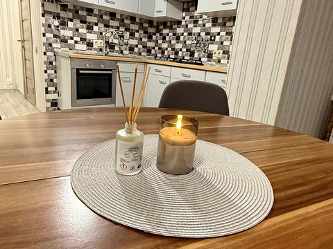 квартира за адресою Дорошенко вул., 10