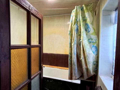 будинок за адресою Бережна вул.