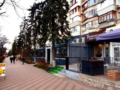 комерційна за адресою Русанівська набережна вул., 4