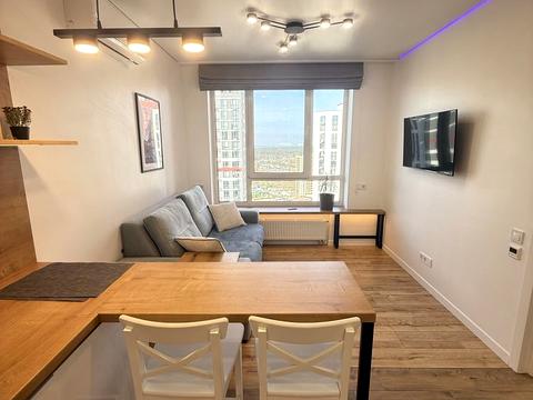 квартира по адресу Олександра Олеся ул., 10