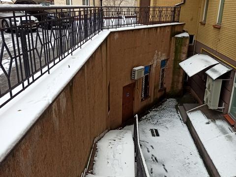 комерційна за адресою Софіївська вул., 12