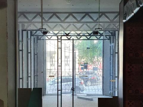 комерційна за адресою Софіївська вул., 12