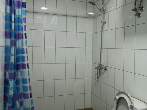 комерційна за адресою Софіївська вул., 12