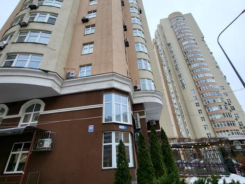 квартира по адресу Драгоманова ул., 40-Ж