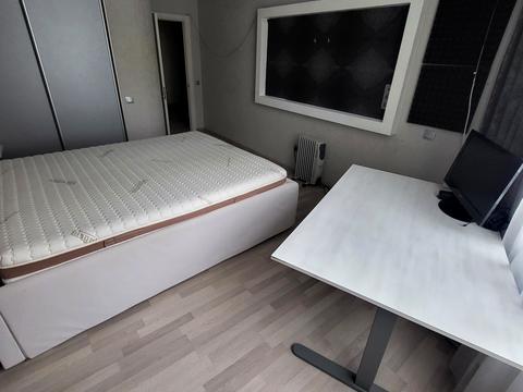 квартира по адресу Драгоманова ул., 40-Ж