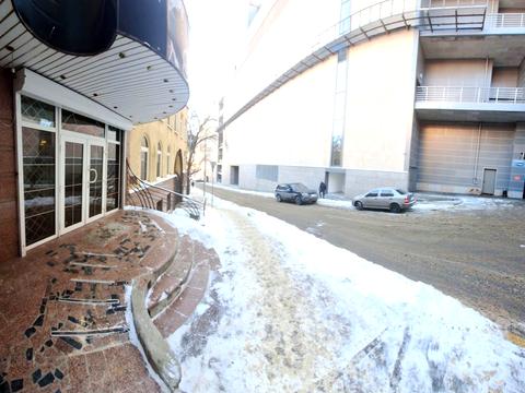 комерційна за адресою Громадянська вул., 5