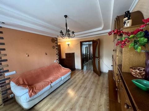 квартира за адресою Воскресенська вул., 3