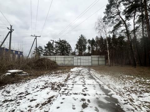 комерційна за адресою Бузкова вул., 15