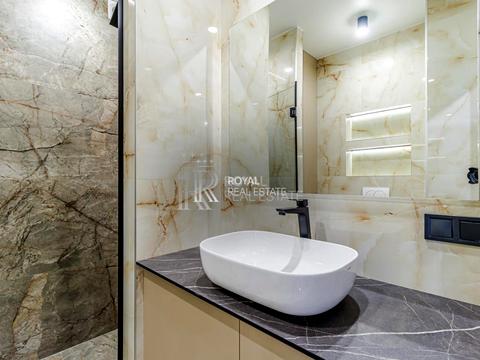 квартира за адресою Київ, Салютна вул., 2к7