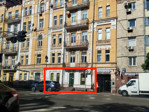 комерційна за адресою Велика Житомирська вул., 18