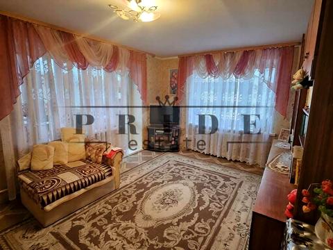 комерційна за адресою Госпітальна вул., 2