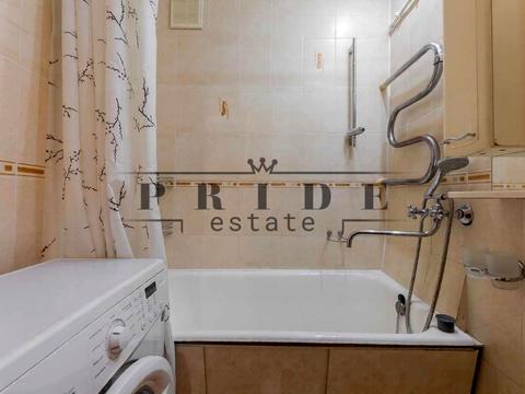 комерційна за адресою Госпітальна вул., 2