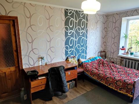 кімната за адресою Космонавтів, 58