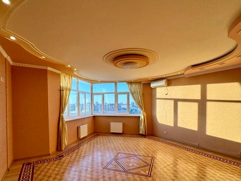 квартира за адресою Київ, Генерала Генадія Воробйова вул. (Курська), 13-Е