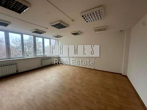 комерційна за адресою Ризька вул., 12