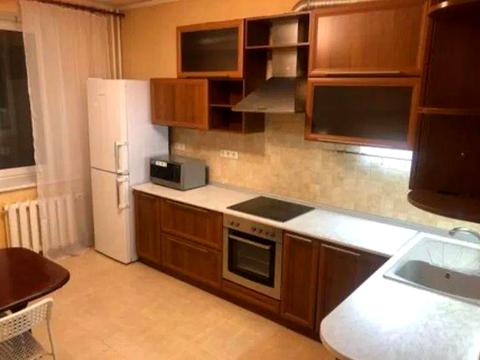 квартира по адресу Миколы Бажана просп., 10