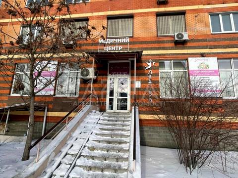 комерційна за адресою Срібнокільська вул., 12