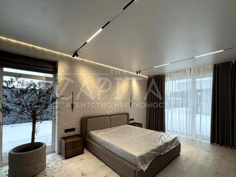 будинок за адресою Соборна вул. ()