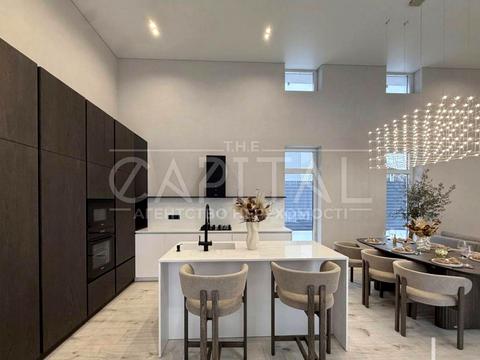 будинок за адресою Соборна вул. ()