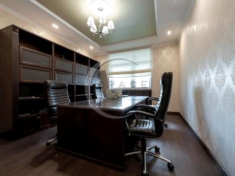 комерційна за адресою Антоновича вул. (Горького), 131