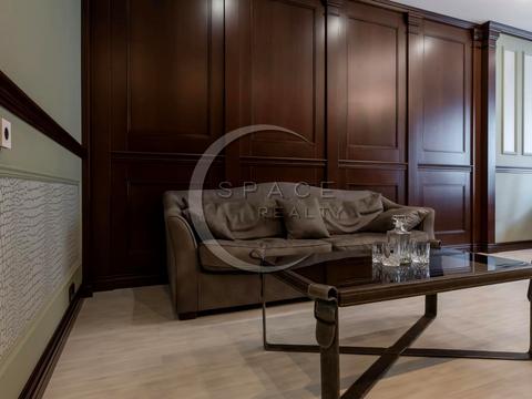 комерційна за адресою Антоновича вул. (Горького), 131