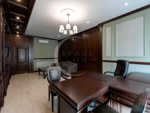 комерційна за адресою Антоновича вул. (Горького), 131