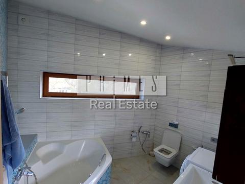 будинок за адресою Ірини Жиленко вул. (Новикова-Прибоя), 21