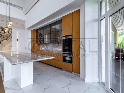 дом по адресу фастівський