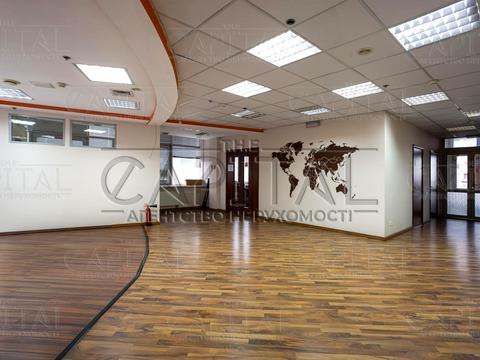 комерційна за адресою Митрополита Андрія Шептицького, 3