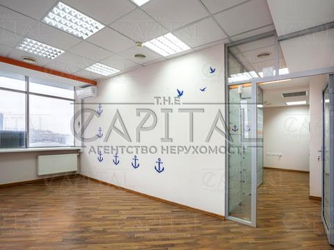 комерційна за адресою Митрополита Андрія Шептицького, 3