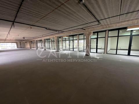 комерційна за адресою Велика Окружна вул., 1