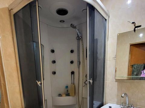 квартира за адресою Ірпінська вул. (Абхазька), 4