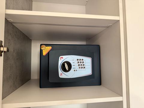 квартира за адресою Джона Маккейна вул. (Івана Кудрі), 1-Б