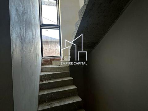 будинок за адресою Євгена Патона вул.