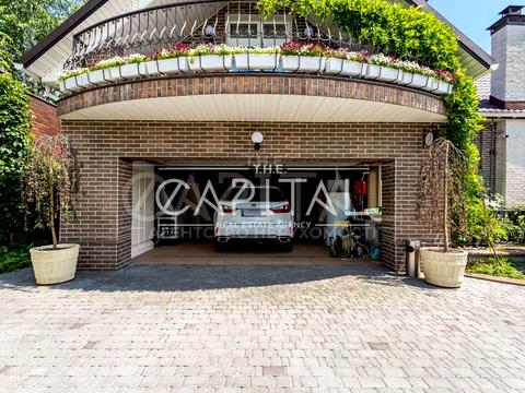 будинок за адресою Київ, Миколи Миклухи-Маклая вул. (Дежнєва)