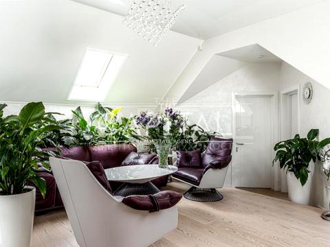 будинок за адресою Київ, Миколи Миклухи-Маклая вул. (Дежнєва)