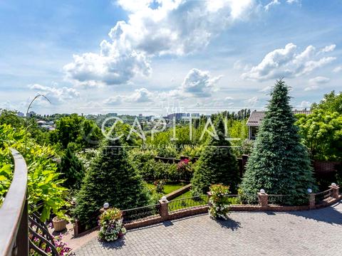 будинок за адресою Київ, Миколи Миклухи-Маклая вул. (Дежнєва)