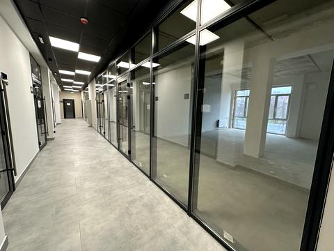 комерційна за адресою Відродження просп., 32-A