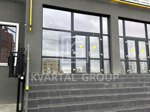 комерційна за адресою Івана Кожедуба вул., 3