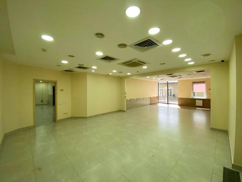 комерційна за адресою Басейна вул., 7