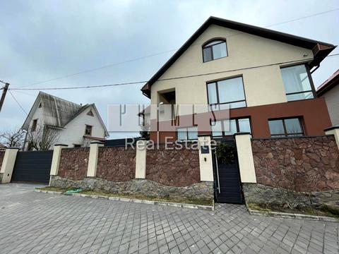 будинок за адресою 1-й Бортницький пров.