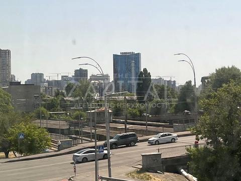 комерційна за адресою Київ, Берестейський просп. (Перемоги), 11 к2