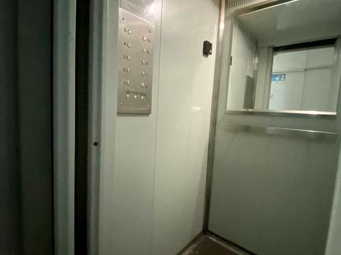 квартира за адресою Андрія Мельника вул., 12