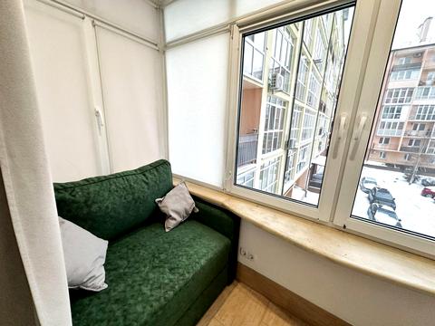 квартира за адресою Академіка Лебедєва вул., 1/5