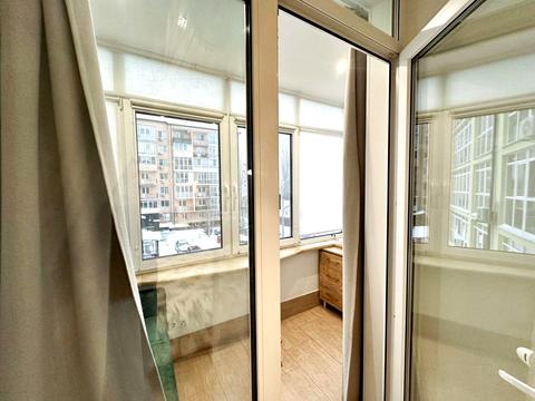 квартира за адресою Академіка Лебедєва вул., 1/5