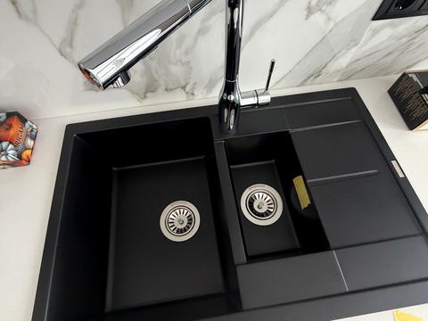 дом по адресу Молодіжна, 76