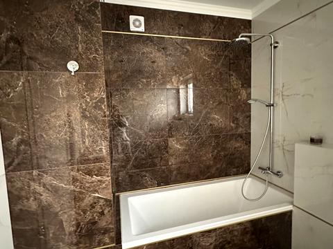 будинок за адресою смт. Таїрове, Рощевая