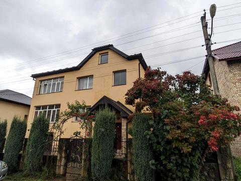 будинок за адресою Весняна