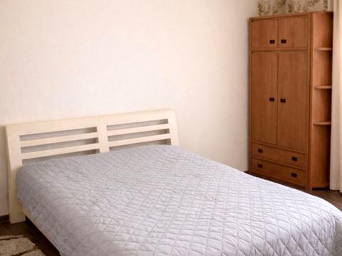 квартира за адресою В'ячеслава Чорновола вул., 25